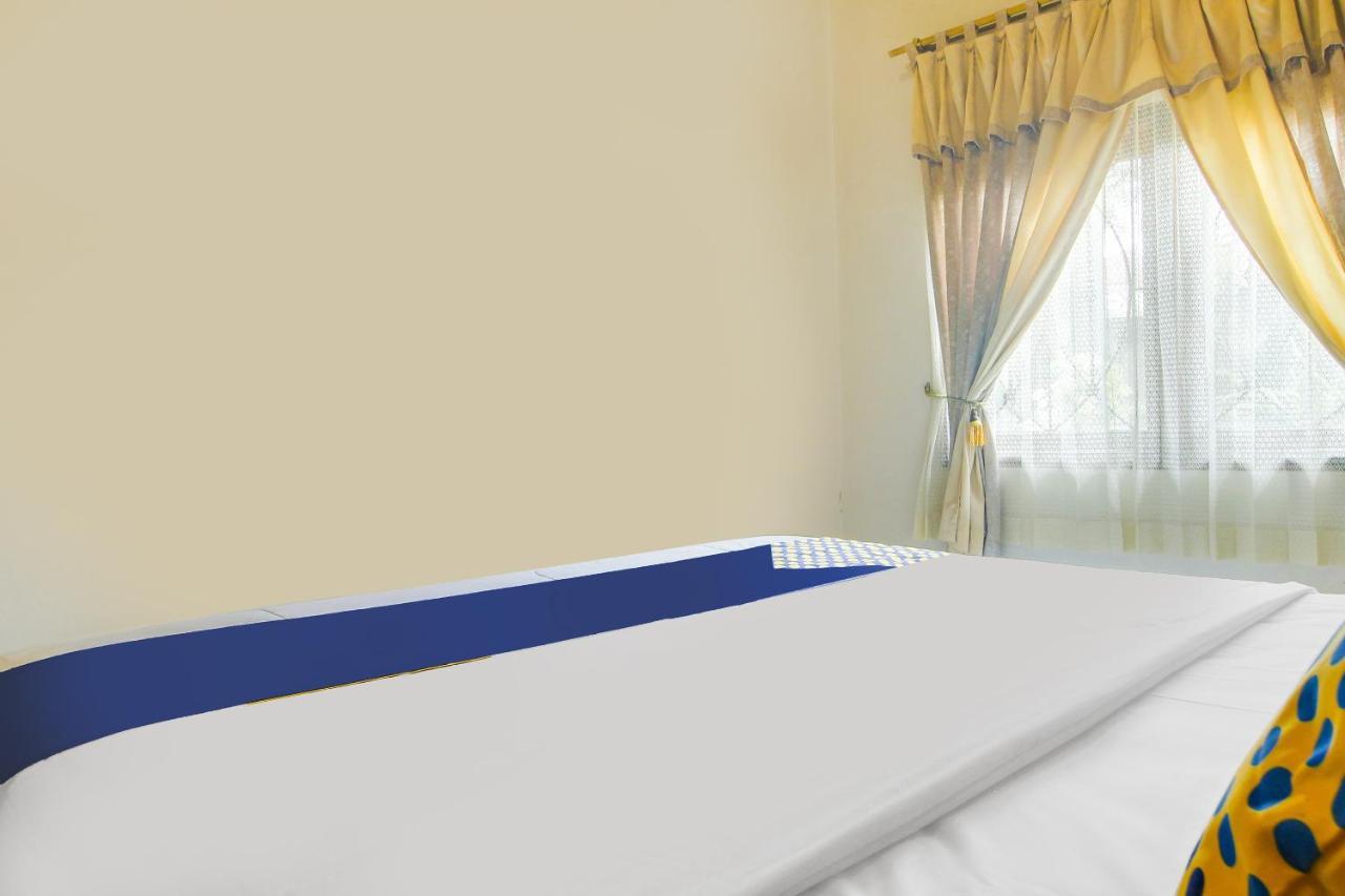 Spot On 91620 Skypiea Guest House Tasikmalaya Kültér fotó